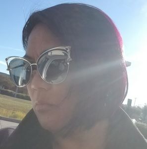 Meet your Posher, Belle